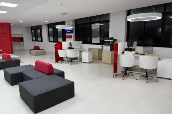 Banco Entre Ríos apuesta a la innovación en Federal con una sucursal renovada y tecnológica