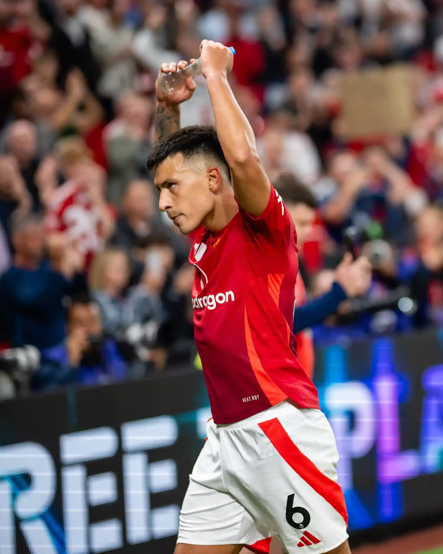 Manchester United logró los primeros tres puntos