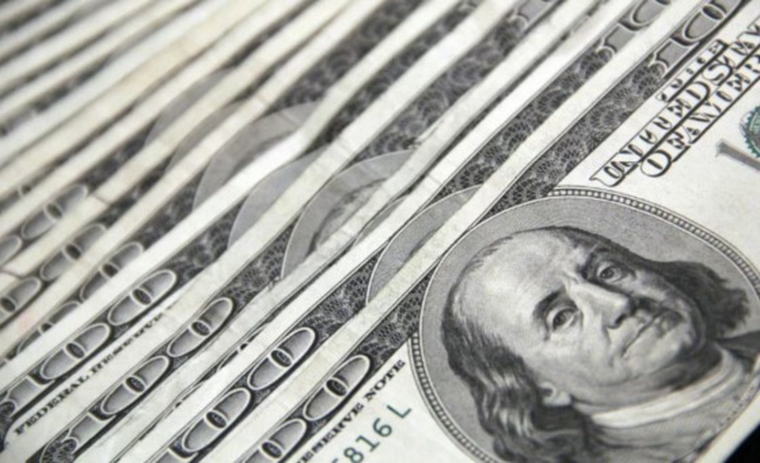El piso de la banda de intervención alcanza los 994 pesos.