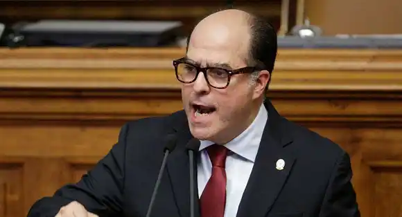 Borges: “Derrame petrolero en Falcón evidencia destrucción de Pdvsa”