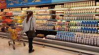 Según la Defensoría, los alimentos  subieron más del 60 por ciento en un año