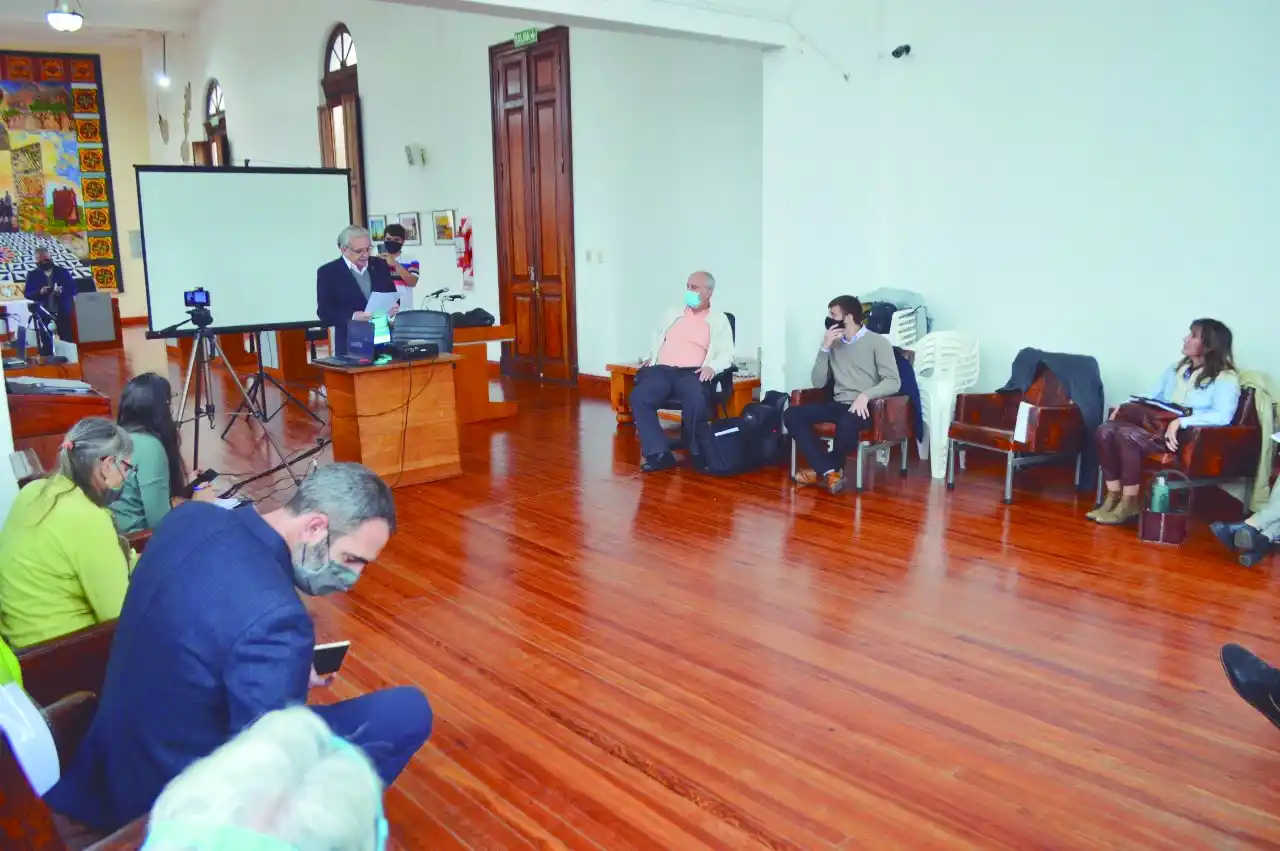 “Ponen el ojo en zonas insulares y se olvidan del campo firme” indicó Daydé sobre la prohibición de quema en islas