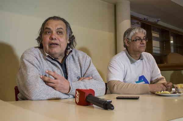 Azul: El candidato Rogelio Martínez presentó su lista