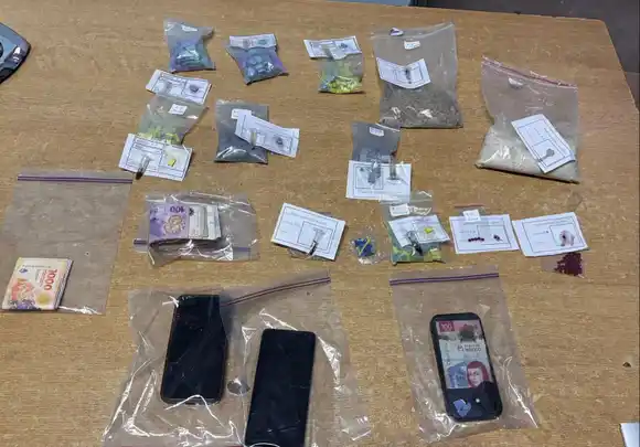 Operativo en RN34: detuvieron a un conductor con una gran cantidad de drogas sintéticas en Angélica