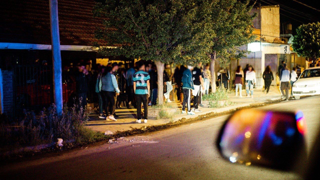 Mar del Plata: Desactivaron 50 fiestas clandestinas solo en el fin de semana