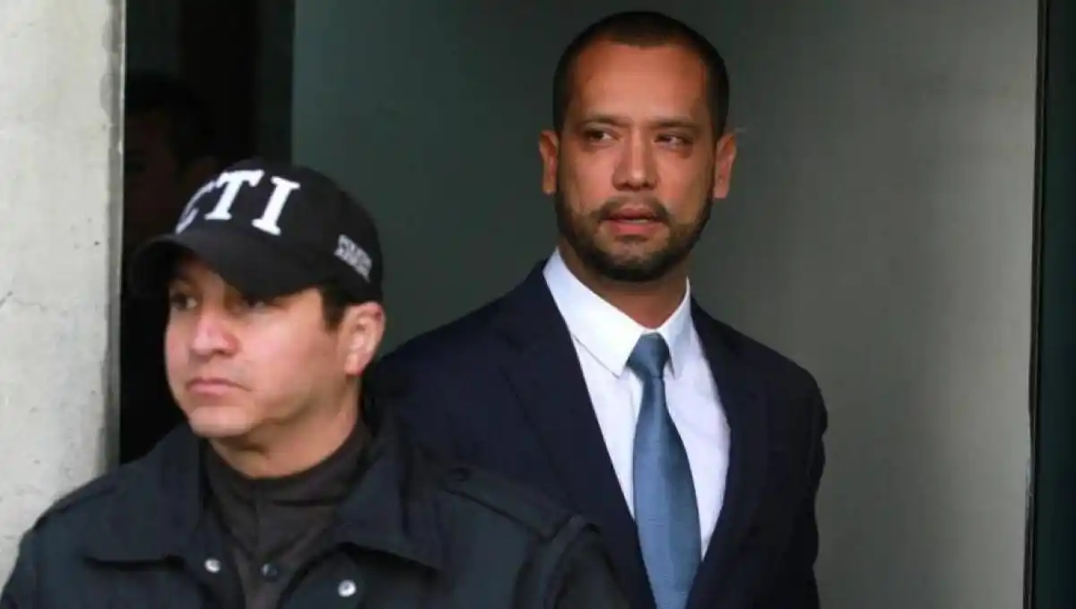 ¡QUERÍA VOLARSE! Capturan al abogado de Álvaro Uribe en el aeropuerto El Dorado de Bogotá