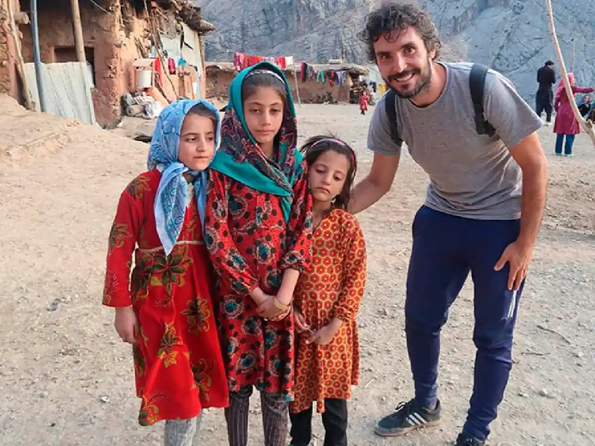 Fernando Duclós: "Trato de encontrar historias que venzan la inmediatez a la que el mundo nos lleva"