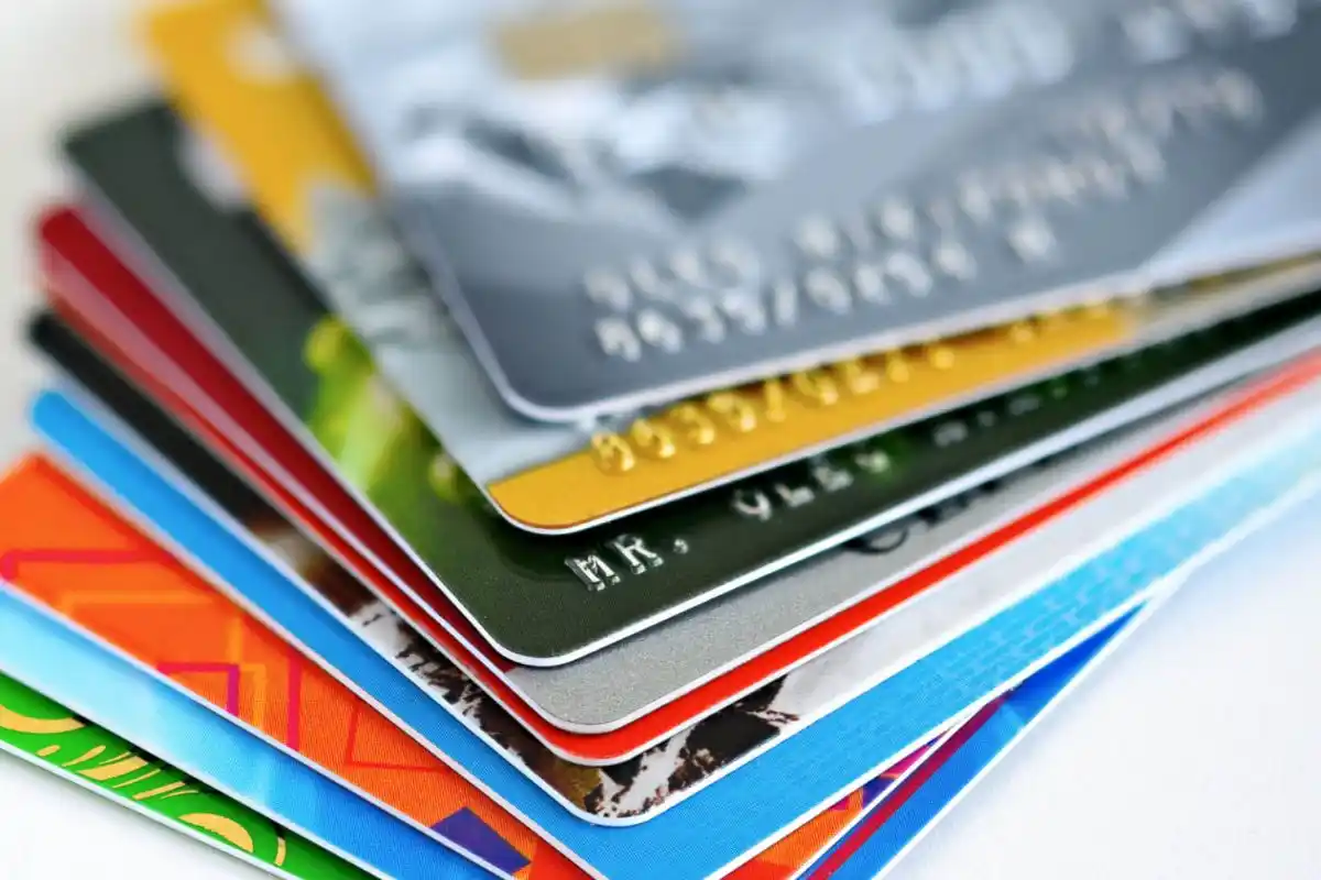 El Gobierno explicó que e busca “estimular la demanda de bienes y servicios mediante el otorgamiento de facilidades de financiamiento a plazo”.