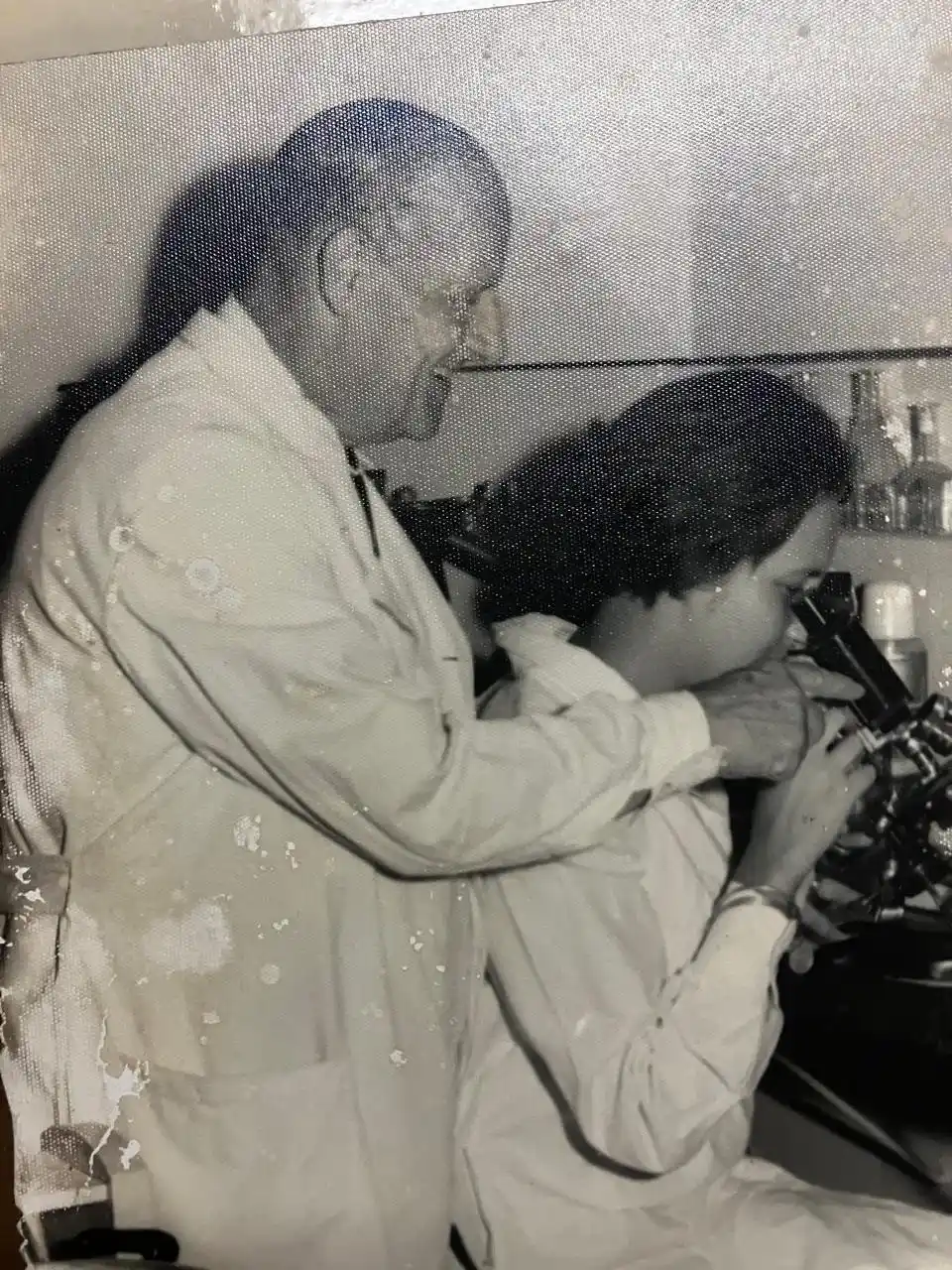 El Dr. Francisco Cadirola junto a su hija Luz-