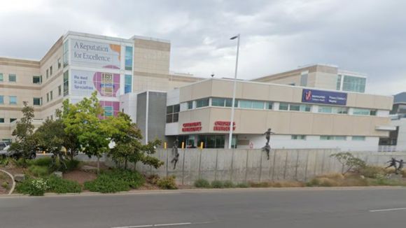 Una mamá torturó a su beba de cuatro meses y el papá dijo que la maltrataba porque “quería un varón”