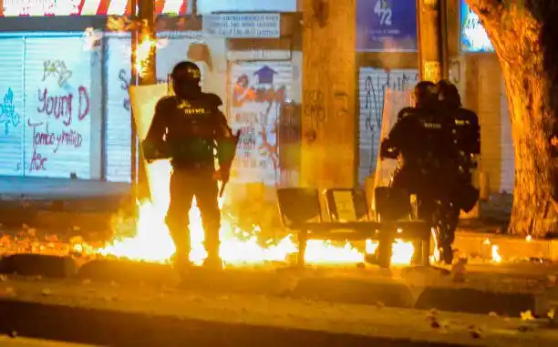 A 10 muertos asciende jornada violenta en Cali