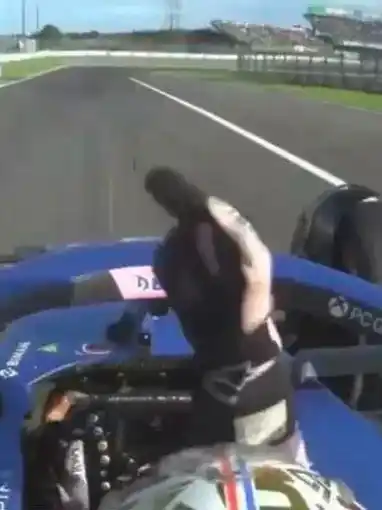 Los gestos de Gasly contra el equipo Alpine