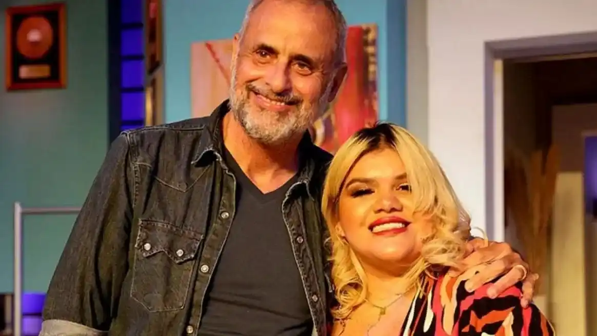 Uno de los puntos clave para que los jueces de la Cámara de Casación bonaerense accedieran al pedido de la defensa fue el compromiso formal presentado por su padre, Jorge Rial, y su hermana Rocío.