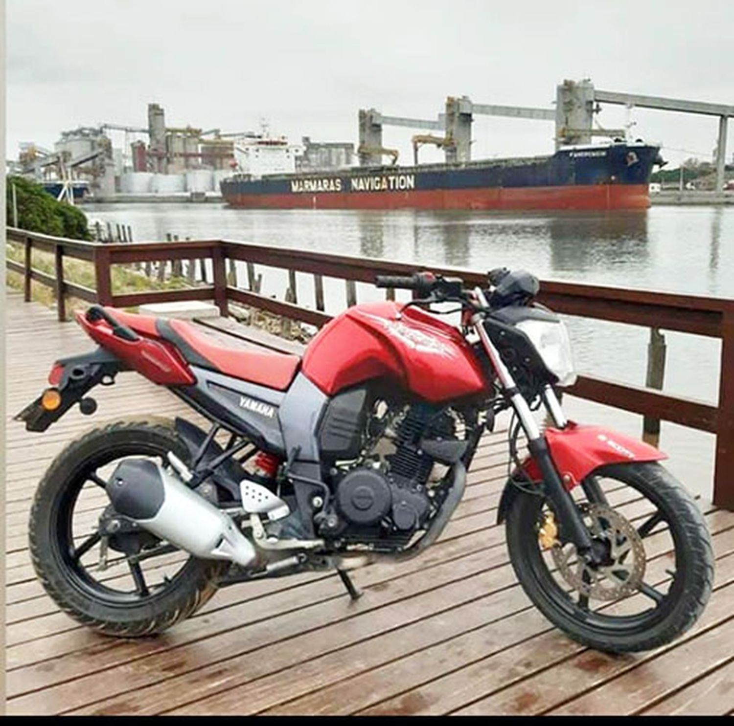 Ingresaron al garaje de una vivienda y robaron una moto