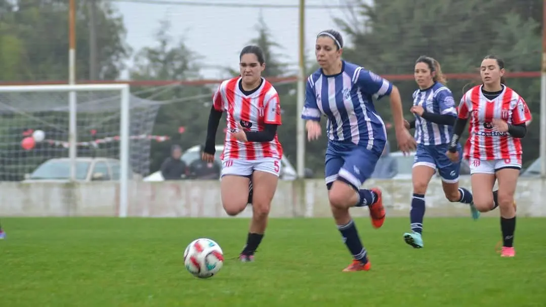 A mano. Las semifinales de ida del Torneo Apertura femenino