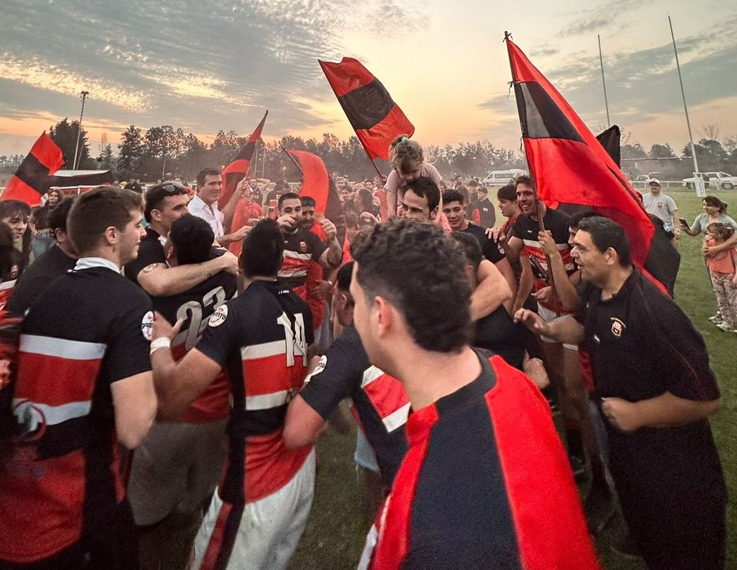 El equipo de Central Entrerriano lo dio vuelta a puro coraje y se consagró campeón del Top-6