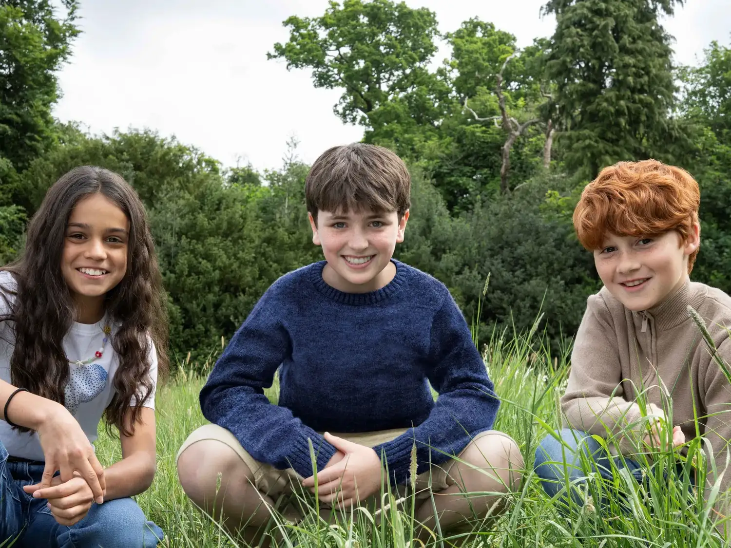 Dominic McLaughlin en el papel de Harry Potter, Arabella Stanton como Hermione Granger y Alastair Stout como Ron Weasley.
