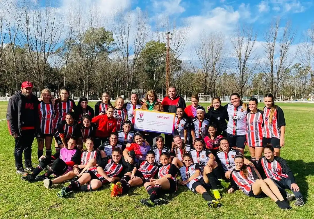 Totoras Juniors eliminó a Independiente de Chañar Ladeado como local y ahora jugará contra Sportivo Rivadavia de Venado Tuerto.