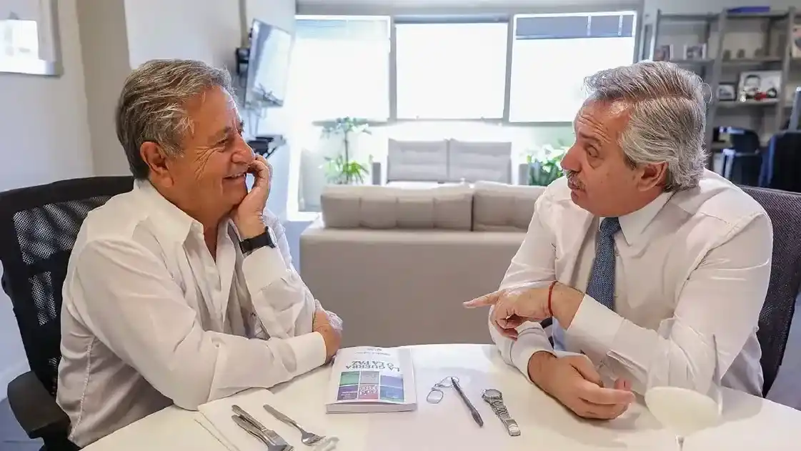 Vacunatorio VIP: citaron a indagatoria a Duhalde, Taiana, Zannini y a otros 31 dirigentes