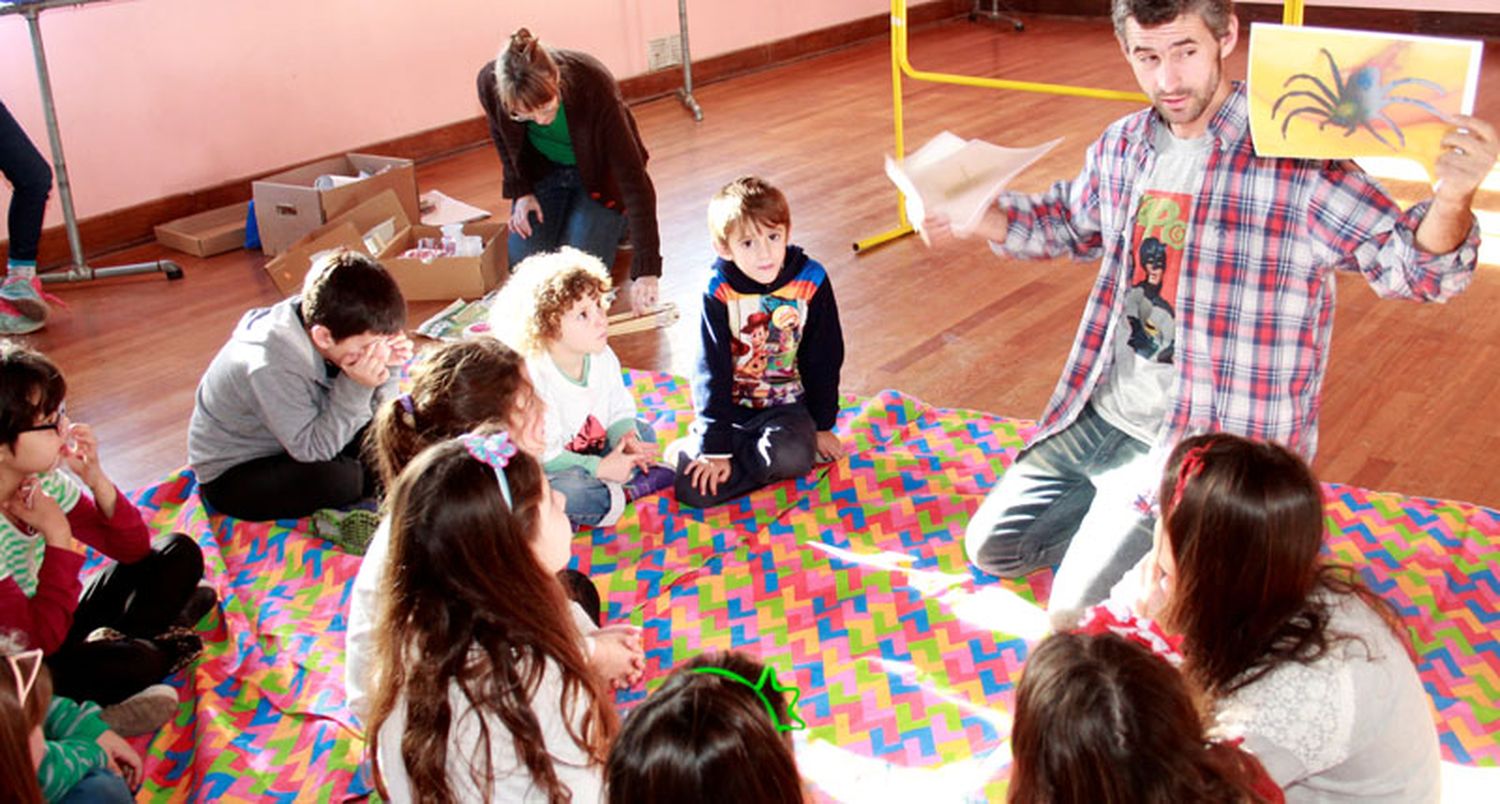 Talleres de arqueología y paleontología causan interés en los chicos