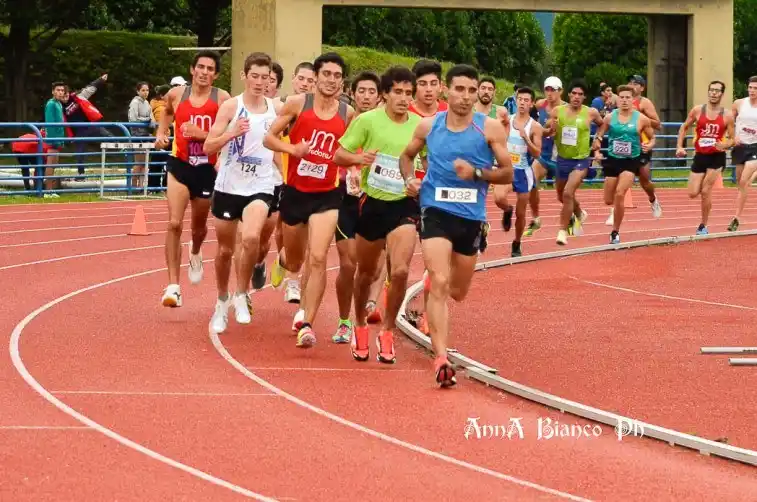 Exitoso festival de 3.000 metros