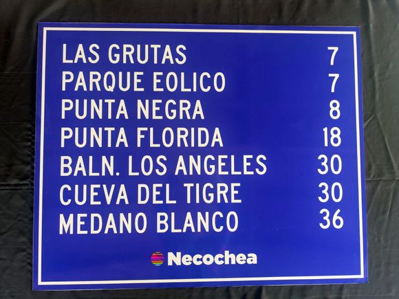 Renuevan la cartelería urbana con información turística