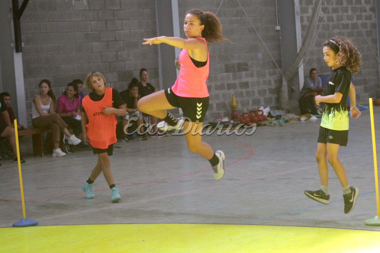 Desarrollo del campus de handball en Necochea