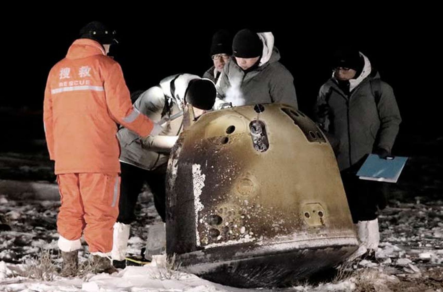 La sonda espacial Chang’e-5 trajo muestras de la Luna por primera vez en 44 años