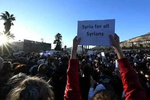 Siria se alza en defensa de LOS DERECHOS de las mujeres