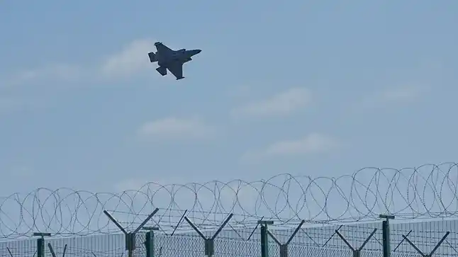 Irán atacó Israel y el Golfo; se estrellaron aviones de EEUU en Kuwait y Hizbulá entró en escena