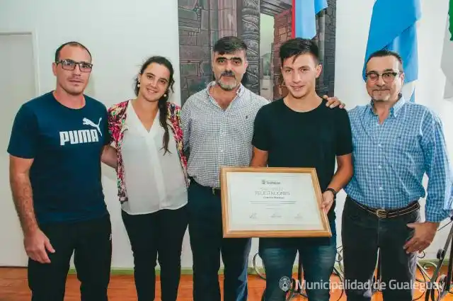 Reconocimiento a Lisandro Martínez