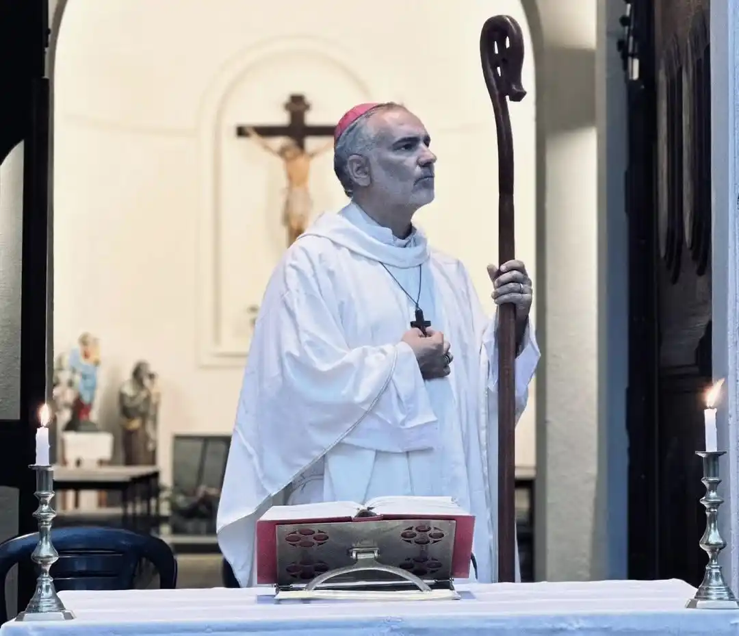 Obispo de Chascomús llama a la Iglesia a renovar su compromiso con los adolescentes en Semana Santa