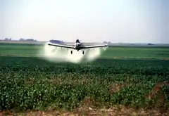 Agroindustria suspendió por un año la resolución que permitía fumigar cerca de escuelas 