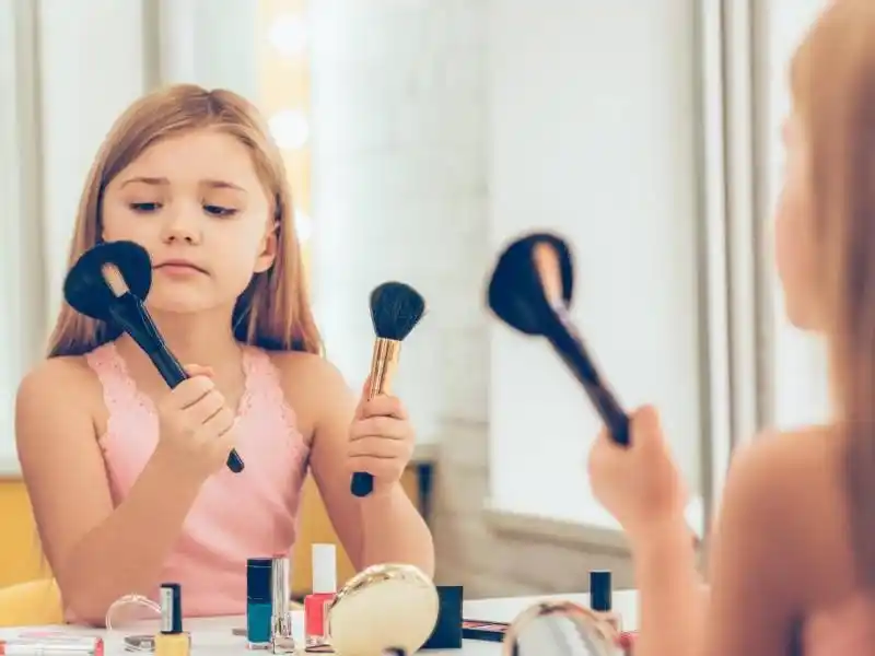 Según informó la ANMAT, los productos prohibidos pertenecen a las marcas Miss Betty, Pola Ayir, Magic, Hold Morning y Magic Your Life.