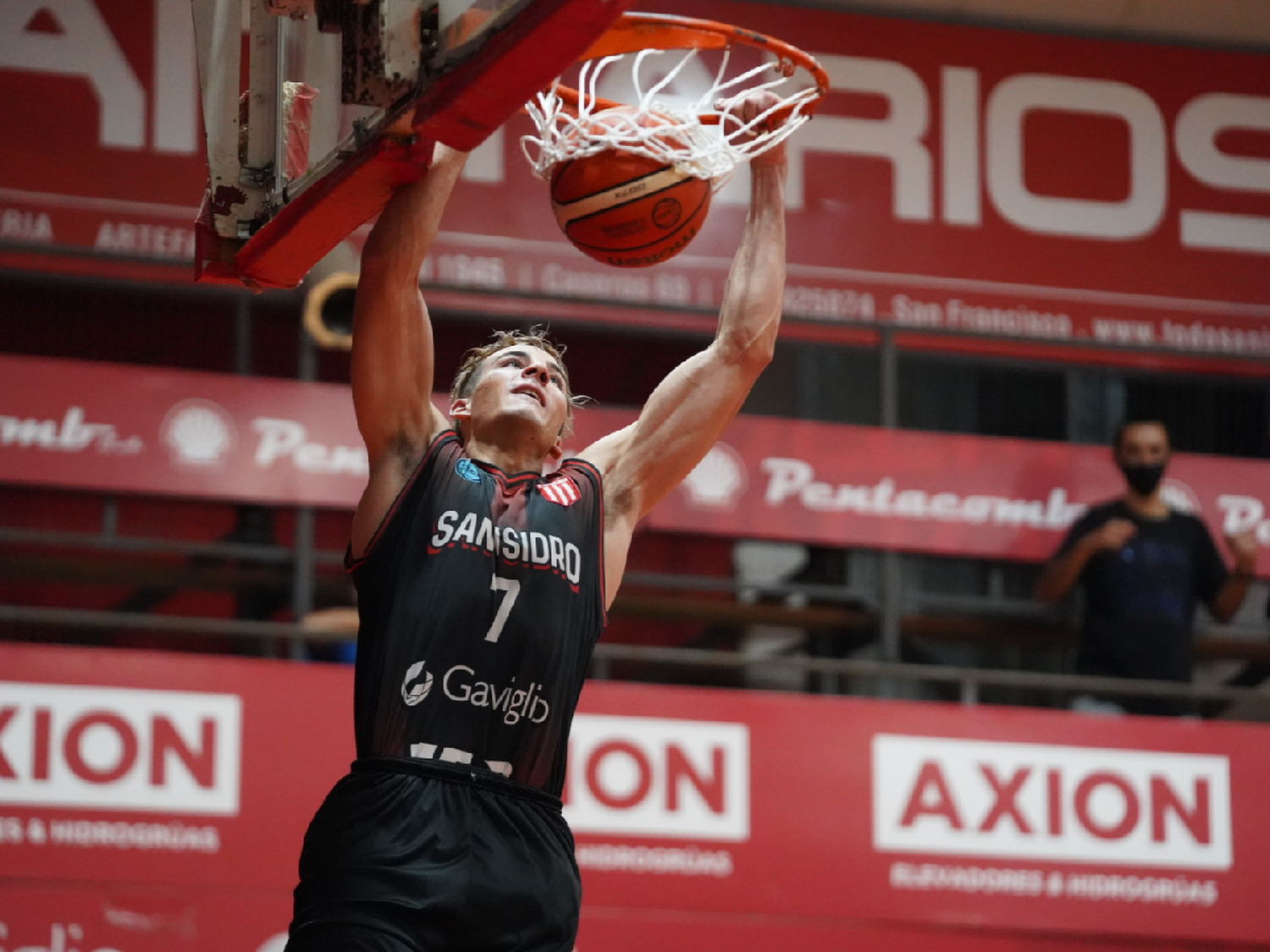 San Isidro ganó y se aseguró el segundo lugar