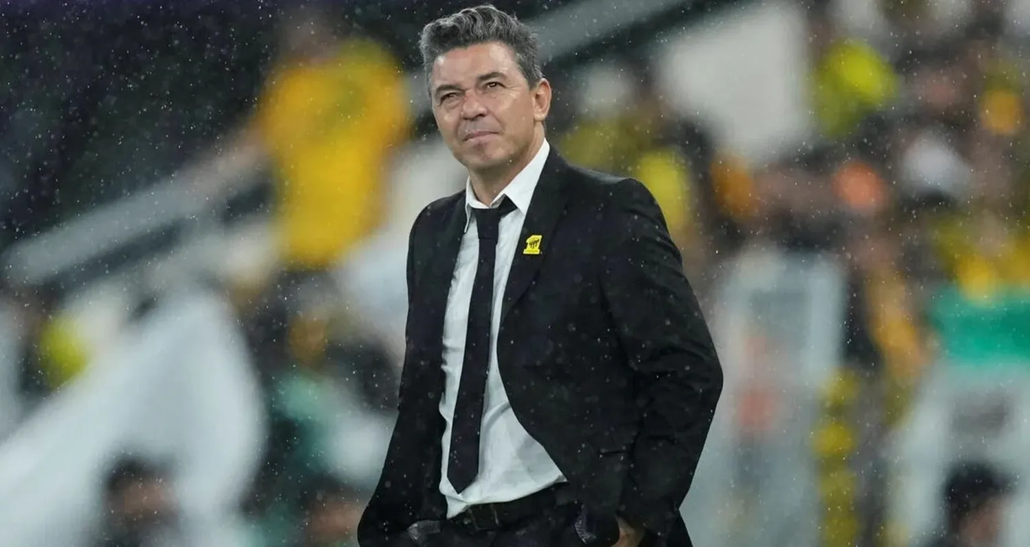 El Muñeco ya mira el horizonte. A pocas horas de la confirmación de su despido el Al-Ittihad de Arabia, Marcelo Gallardo tendría una jugosa oferta para dirigir al Milan de Italia.