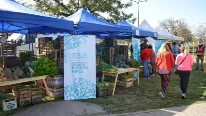 Mercados de Productores Familiares: Carnes, verduras, frutas, lácteos, pastas y panificados a precios populares