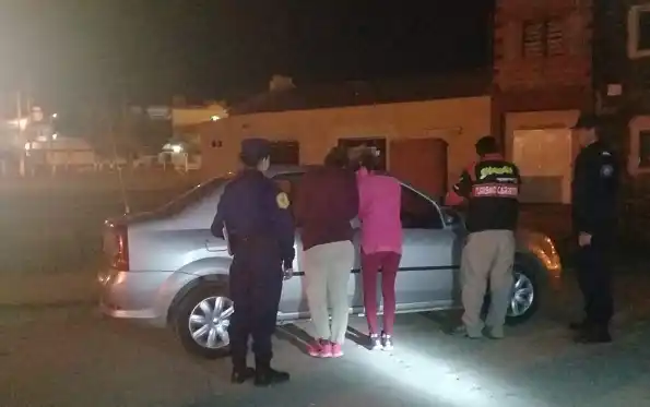 Un remisero y dos mujeres detenidas por el robo de un TV