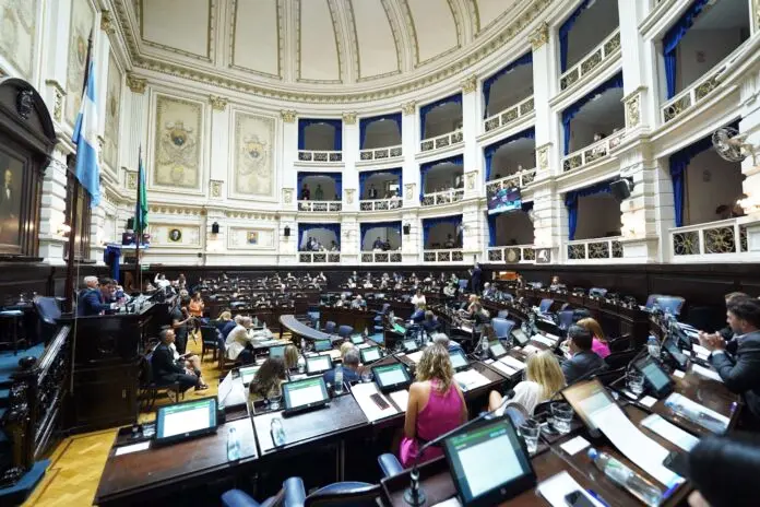 Pico de tensión entre el massismo y Kicillof, con la Legislatura como escenario