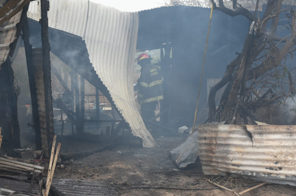 Santa Fe: dos viviendas precarias se incendiaron en barrio Pro Adelanto Barranquitas