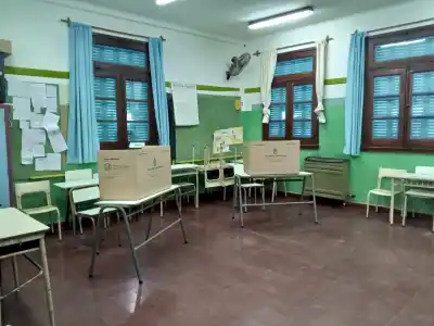 Se desarrollan las elecciones legislativas.