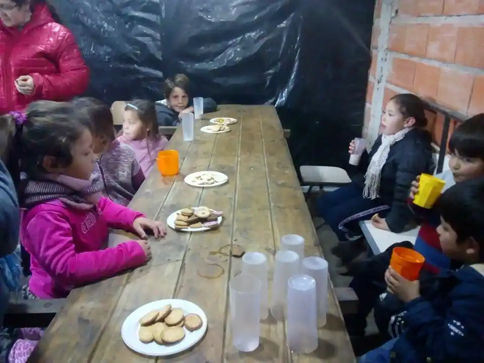 María Grande: Al merendero que funciona en Barrio Castaldo asisten a más de 50 chicos todas las semanas