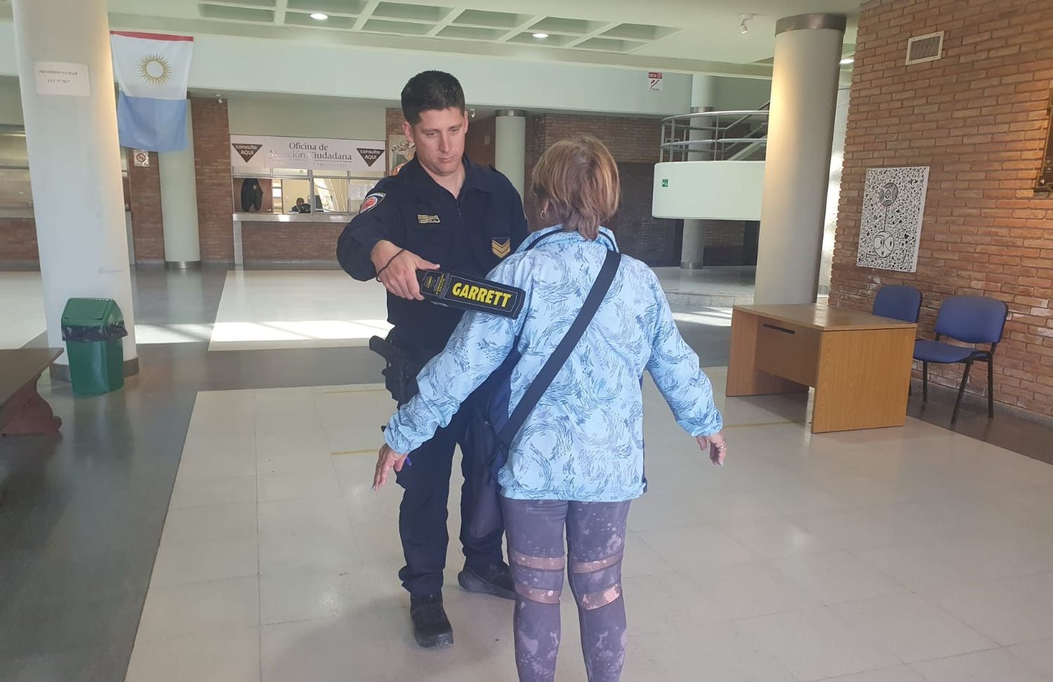 El detector de metales portátil ya se encuentra operativo en Tribunales
