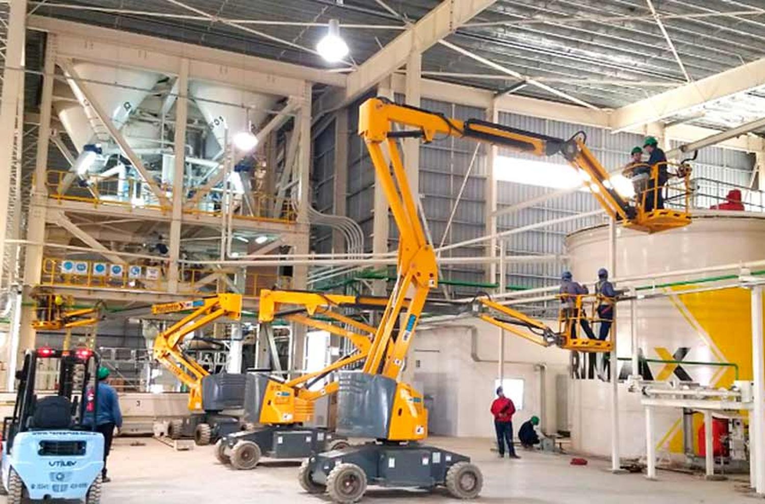 Abrirá una fábrica de ladrillos en Fray Luis Beltrán que revolucionará la forma de construir en seco