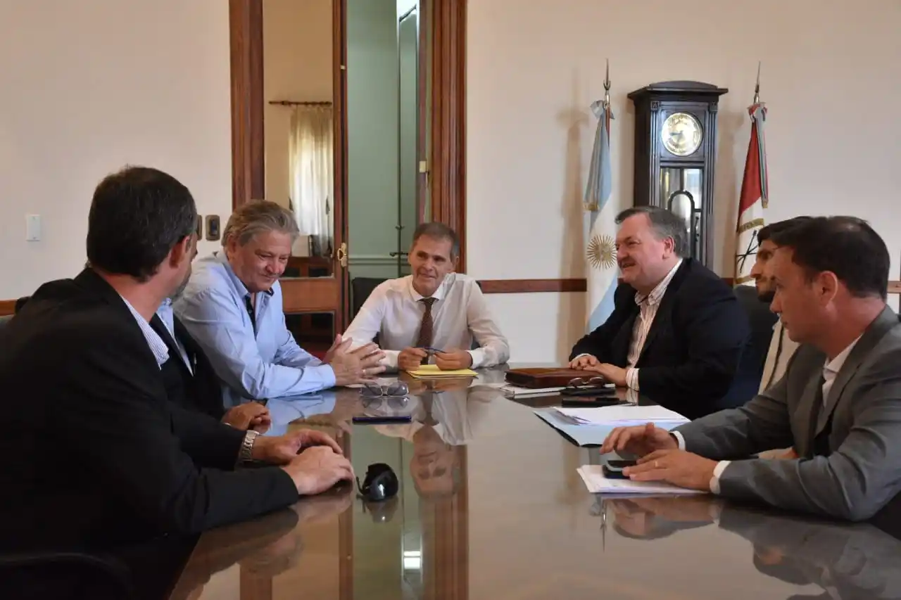 La UCR se reunió con el Gobernador para “saldar deudas”
