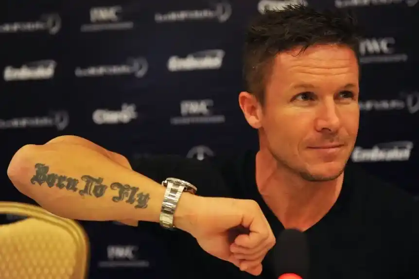 Conmoción por la trágica muerte de Felix Baumgartner, el paracaidista que saltó desde la estratósfera en 2012 - 1
