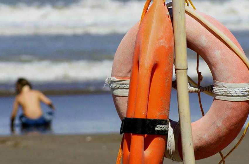 Denuncian que faltan "más de 240 guardavidas" para esta temporada