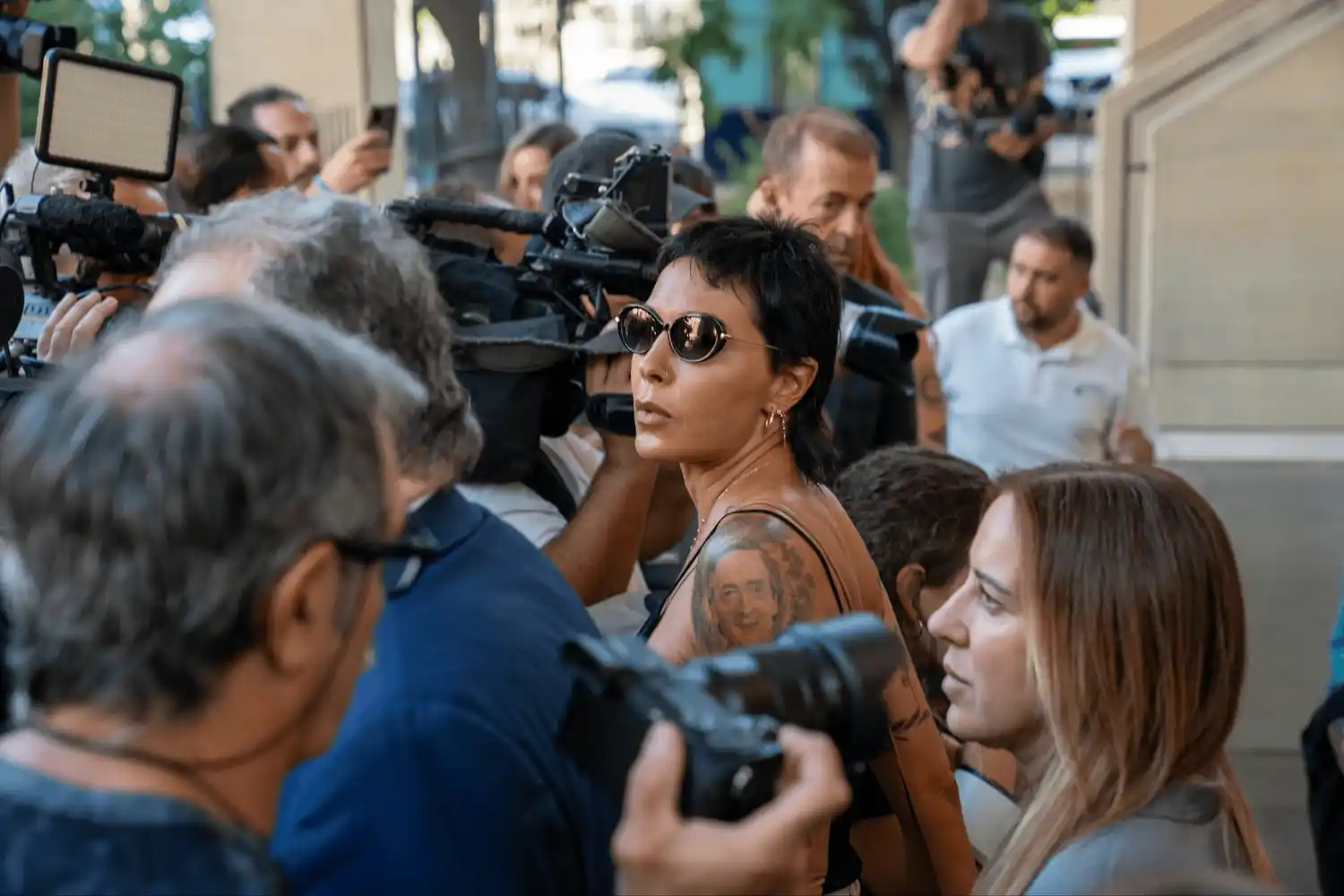 Mayra Mendoza acompañó a CFK en la citación a Tribunales