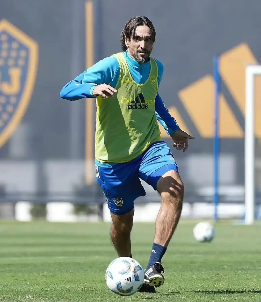 Martínez ensayó con los suplentes.