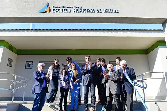 Andreotti y Massa inauguraron la Escuela Municipal de Oficios
